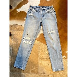 ☆NEW☆ Levi’s “501” Original 90’s Style Distressed Jean | Light Wash